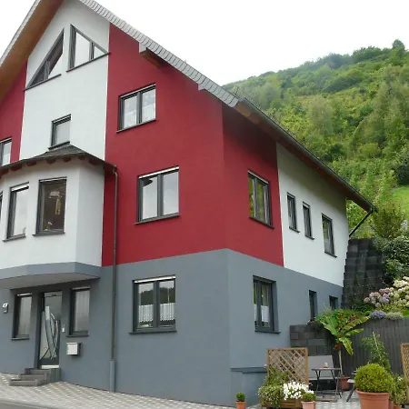 Ferienwohnung Hermann Sankt Aldegund Exterior photo